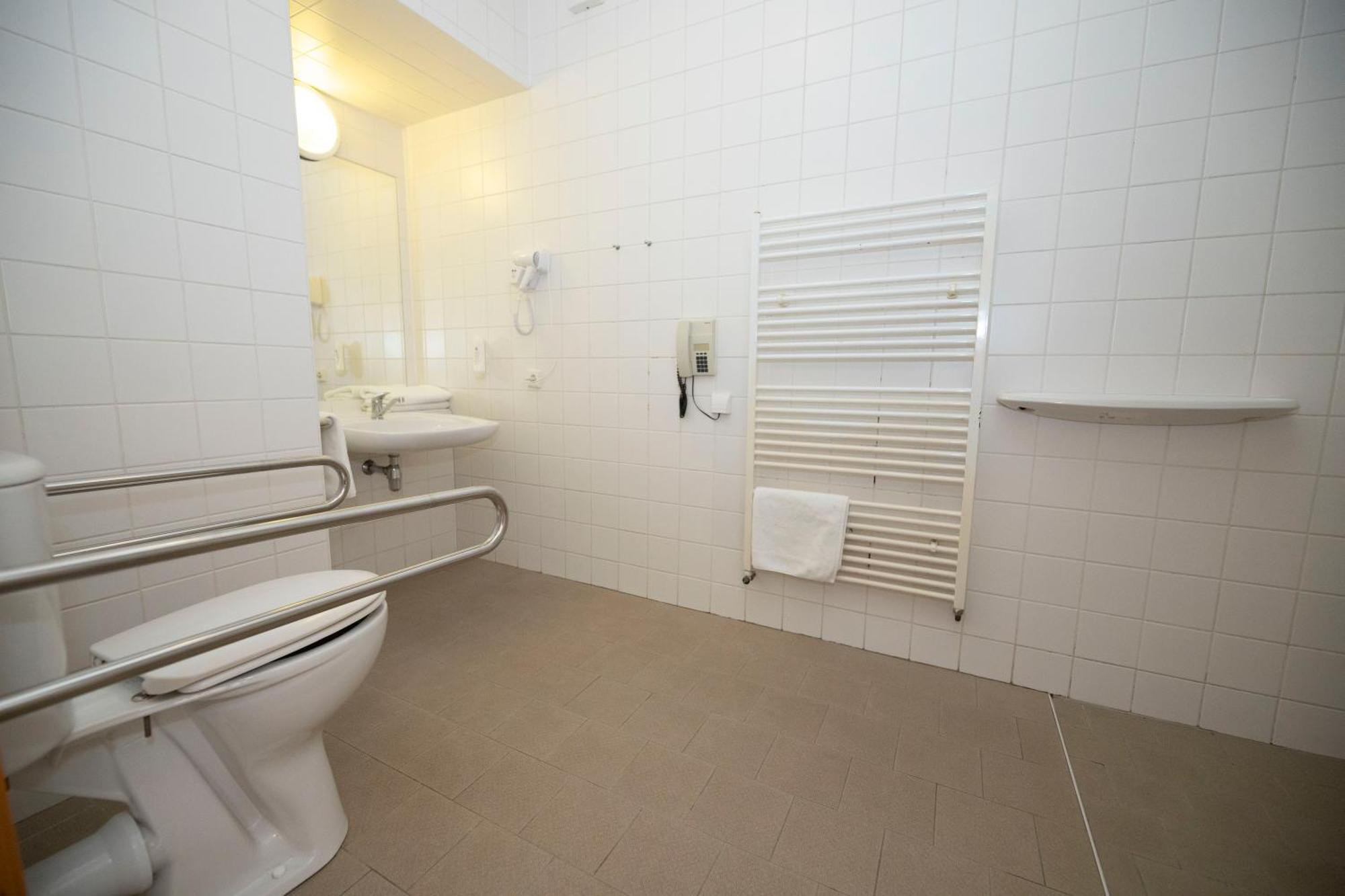 Hotel Praha Broumov Kültér fotó