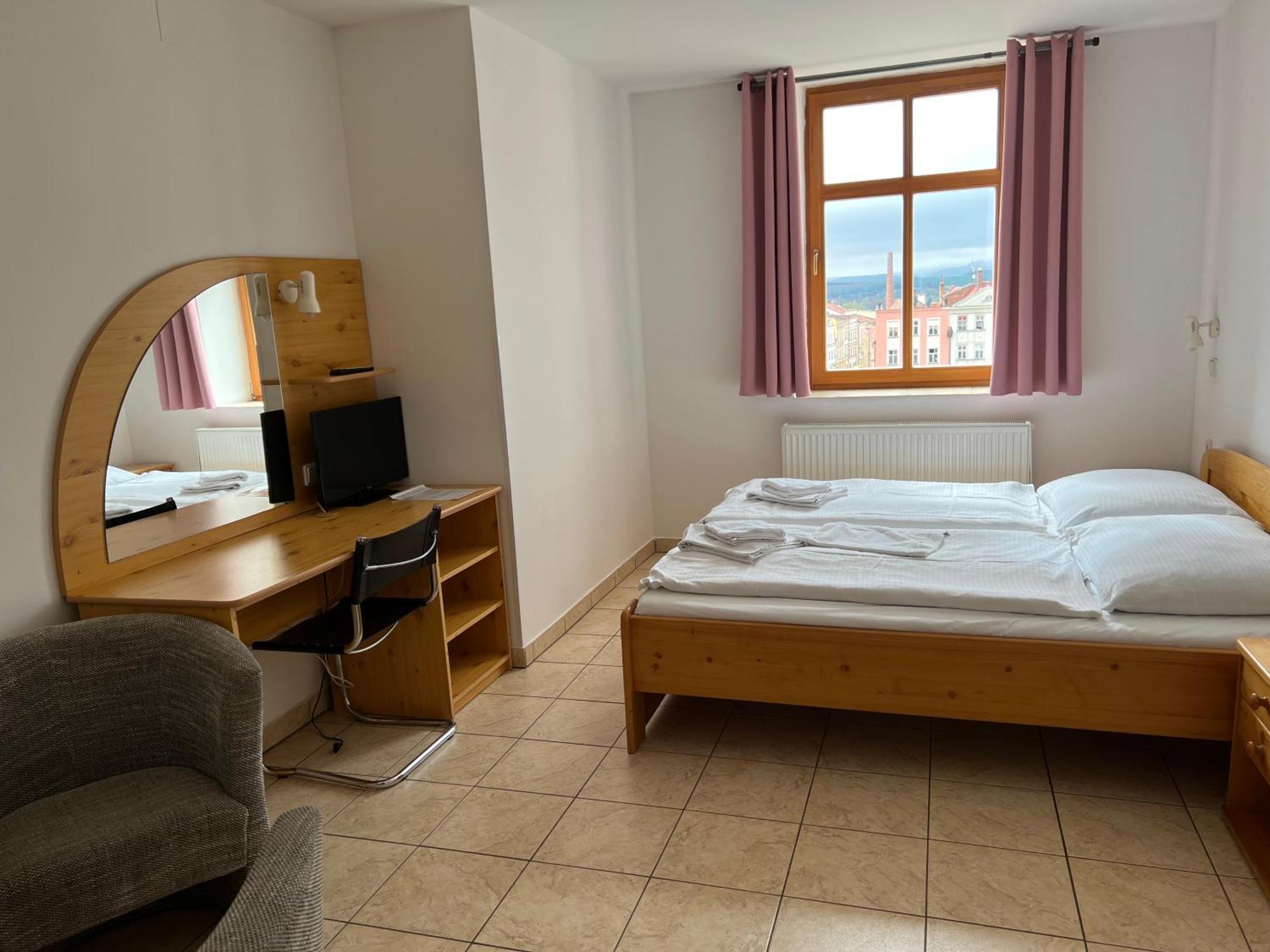 Hotel Praha Broumov Kültér fotó