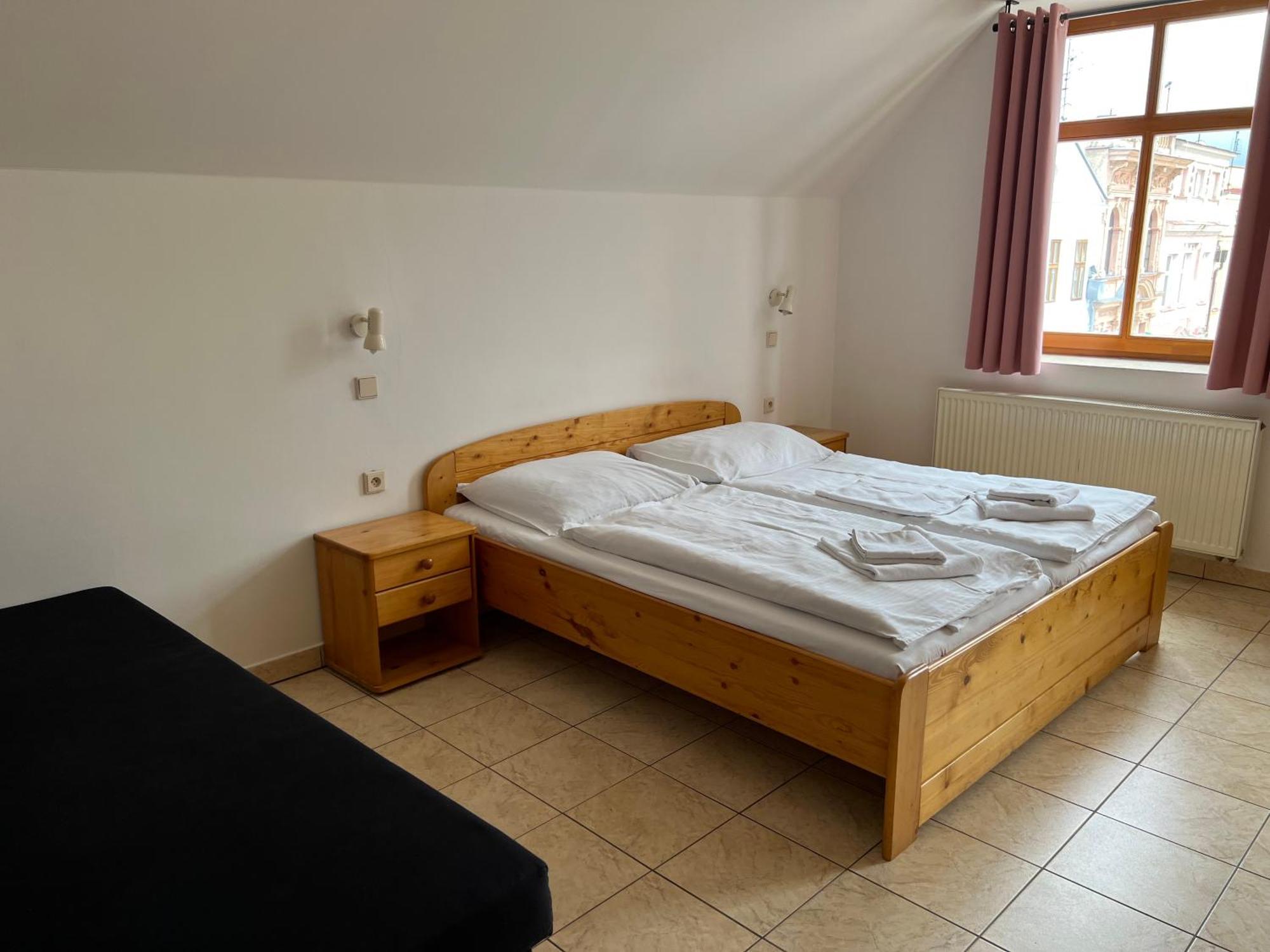 Hotel Praha Broumov Kültér fotó